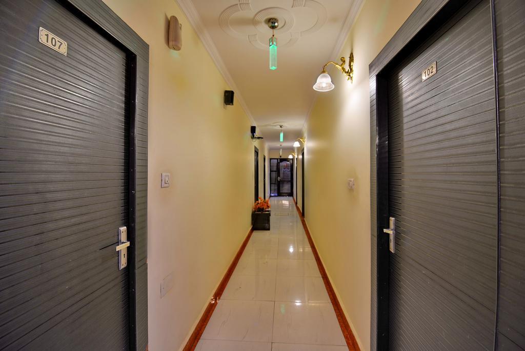 Hotel New Mg Residency Амритсар Экстерьер фото