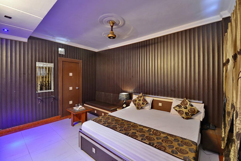 Hotel New Mg Residency Амритсар Экстерьер фото