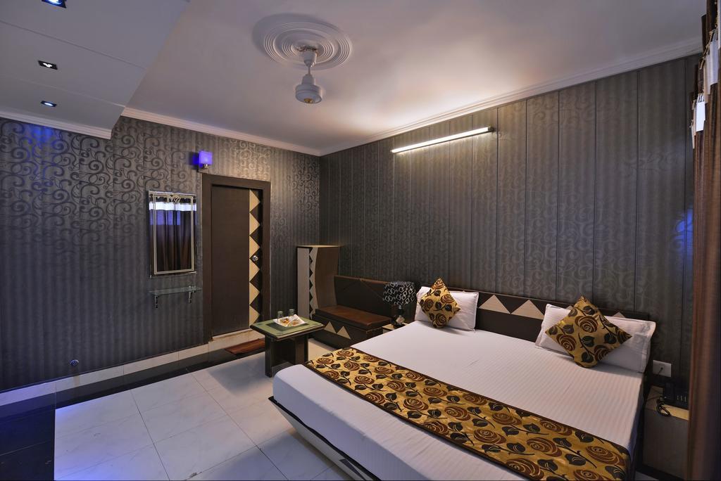 Hotel New Mg Residency Амритсар Экстерьер фото