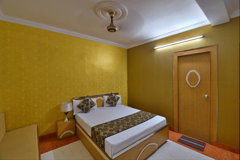 Hotel New Mg Residency Амритсар Экстерьер фото
